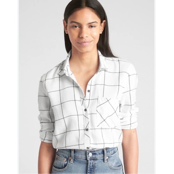 GAP Tops - GAP size small flannel